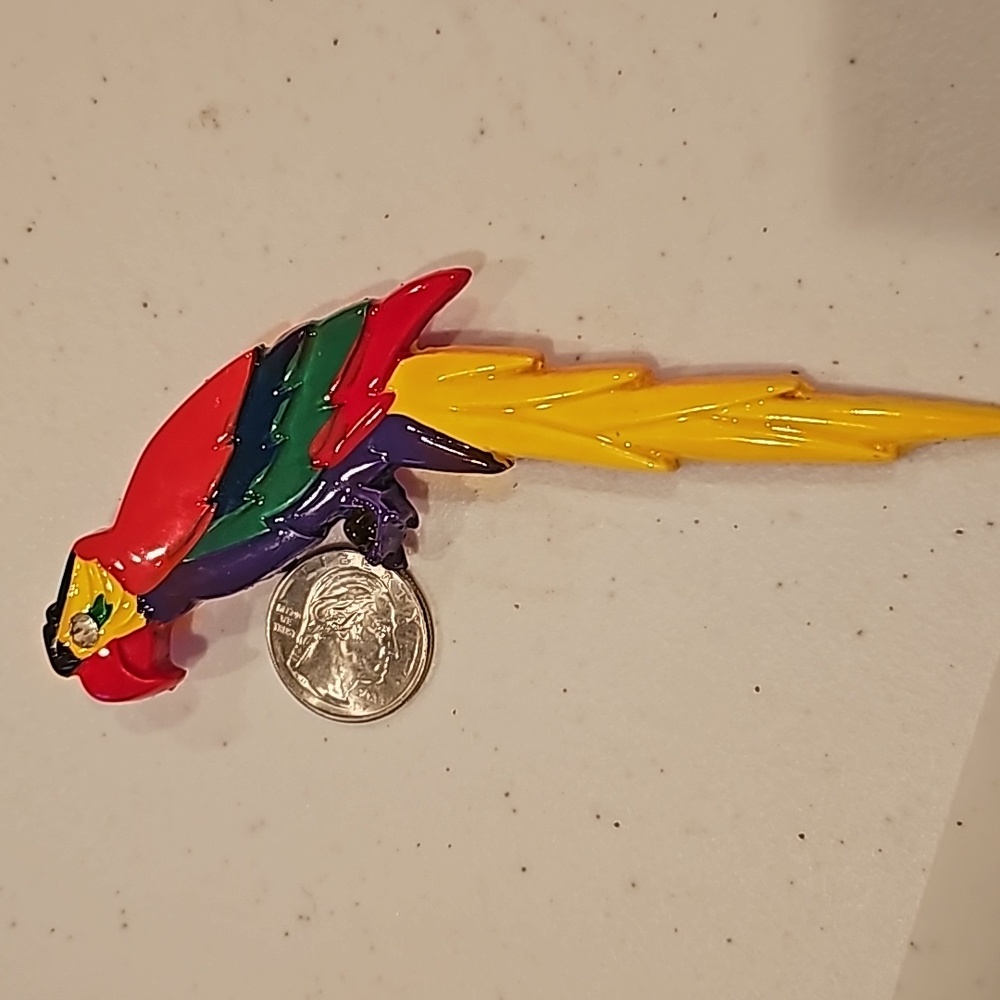 Vintage BIRD pin Parrot
